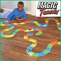 Magic Tracks гнущий светящийся трек 220 деталей, Гоночный трек игрушка, конструктор - подарок для детей!