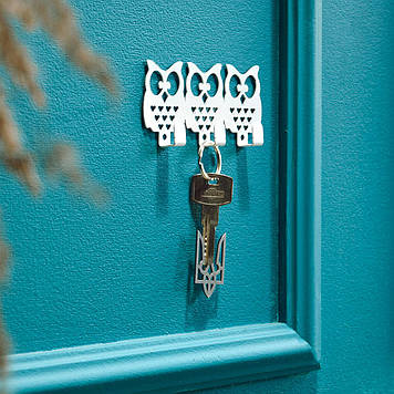 Ключниця настінна металева 11*7 см на 3 гачки Три сови