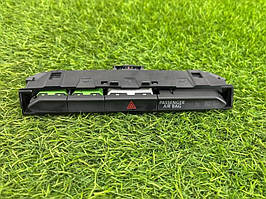 Блок кнопок Volkswagen Passat B8 2.0 TDI 2016 (б/у)