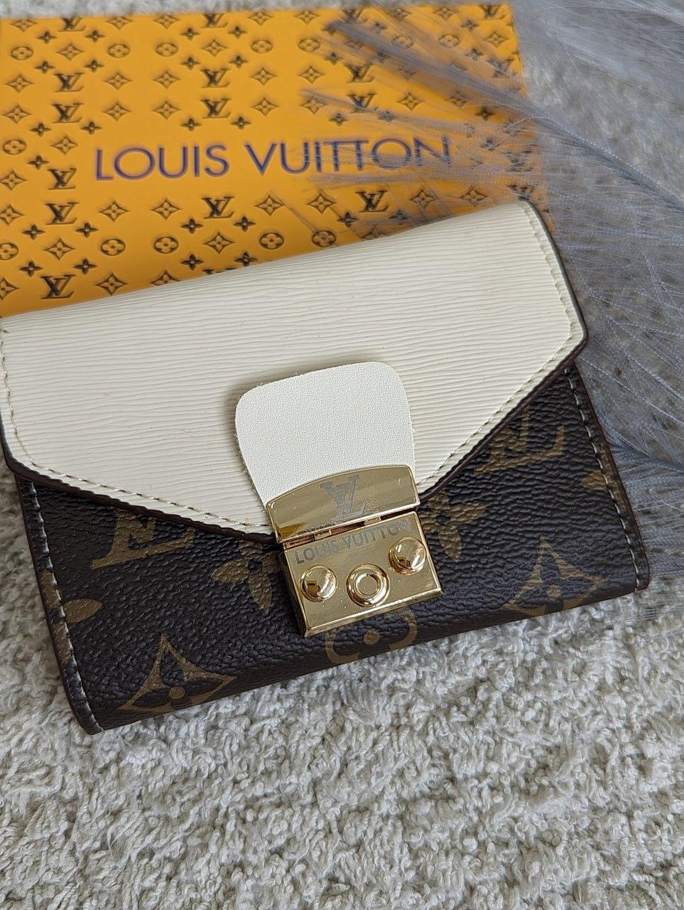 Жіночий гаманець міні Louis Vuitton молочний