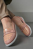 Туфли-лоферы женские розового цвета 174097S