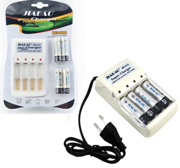 Зарядний пристрій з 4 акумуляторами микропальчик ААА, фото 1