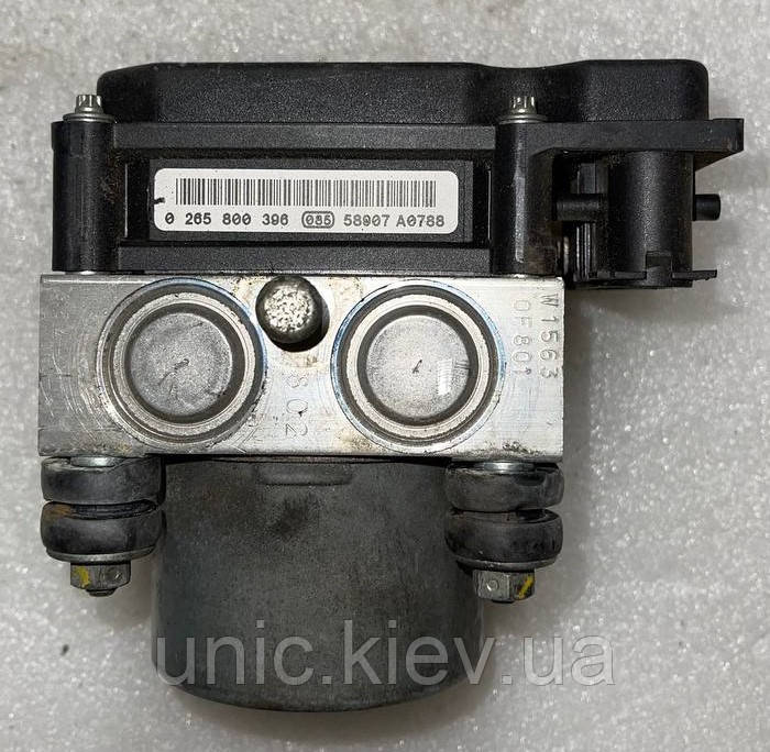 Блок ABS Рено Логан 1.4 BOSCH б/в 8200262807 / 0265231488