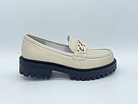 Шкіряні туфлі на товстій підошві. Erisses. Маленькі розміри (33, 34, 35).