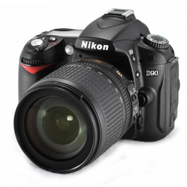 Б/У Фотоапарат NIKON D90 KIT 18-105 Дзеркальна камера середнього рівня