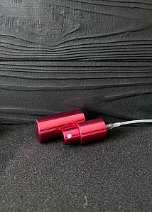 Металевий спрей для флакона під закрутку 18 мм червоний глянцевий