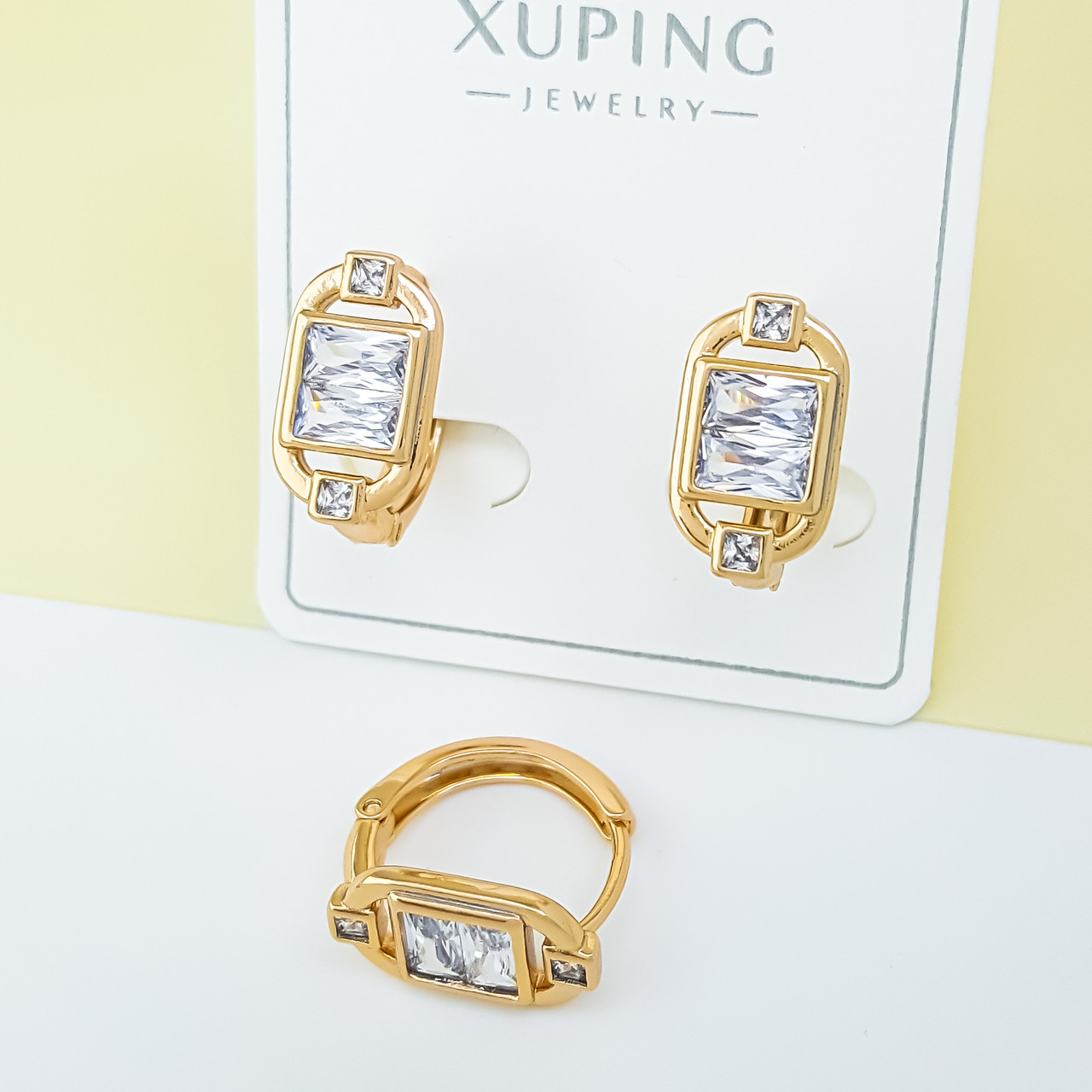 Сережки "Квадрат" з цирконієм, медсталь Xuping медичне золото 18К