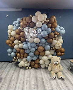 Стіна з кульок One ( 285 кульок)