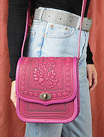 Кожаная женская сумка ручной работы "Дубок", розовая сумка, сумка через плечо розового цвета