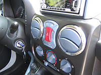 Хром накладки на воздухообдувы Fiat Doblo 2006-2010 (пластик)