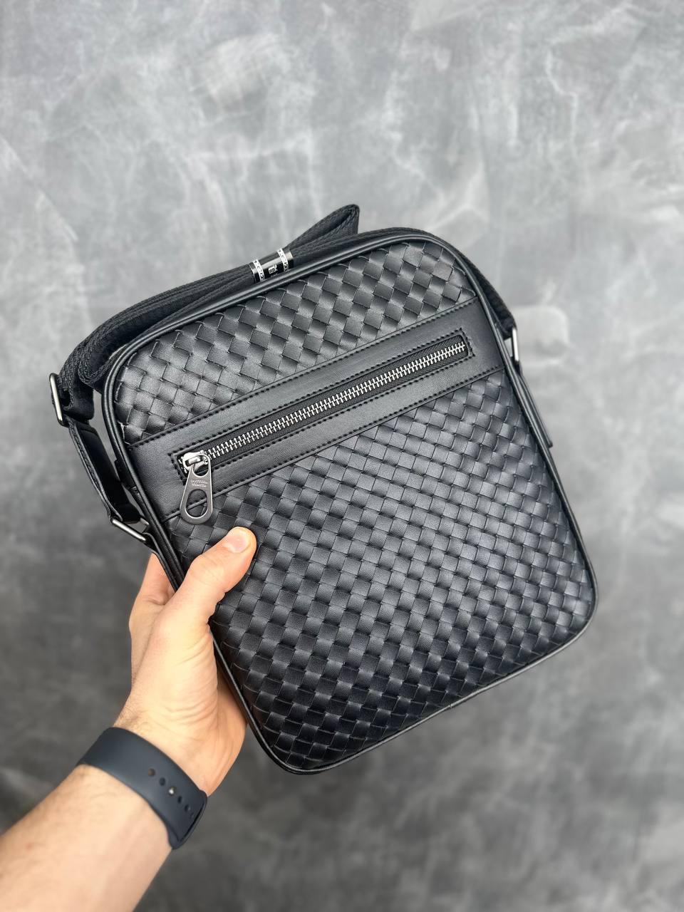 Чоловіча Чорна Сумка Месенджер Bottega Veneta
