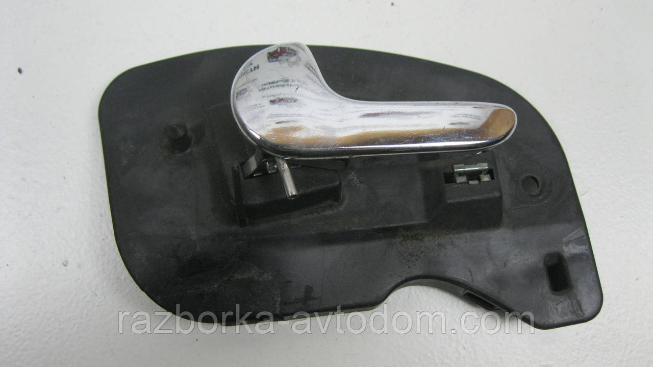 Ручка позанічної передньої лівої двері Opel Corsa C (2000-2012) OE:13122254