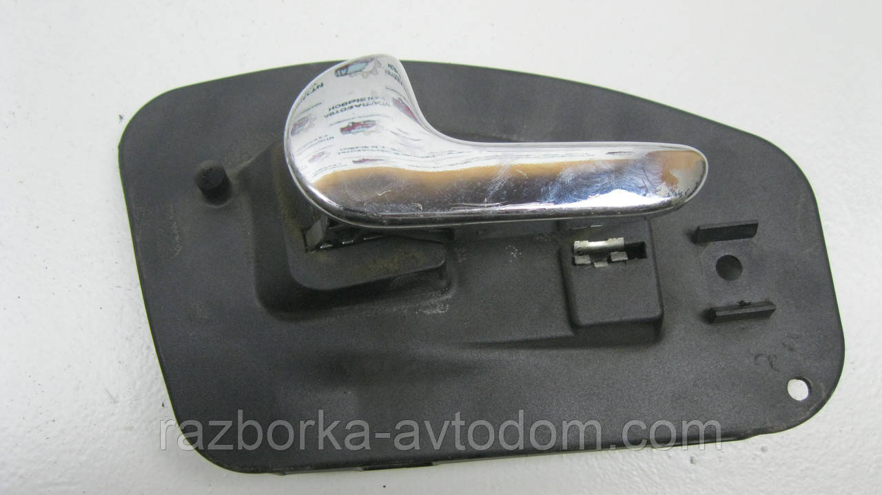 Ручка позадніх задніх лівих дверей Opel Corsa C (2000-2012) OE:13122256