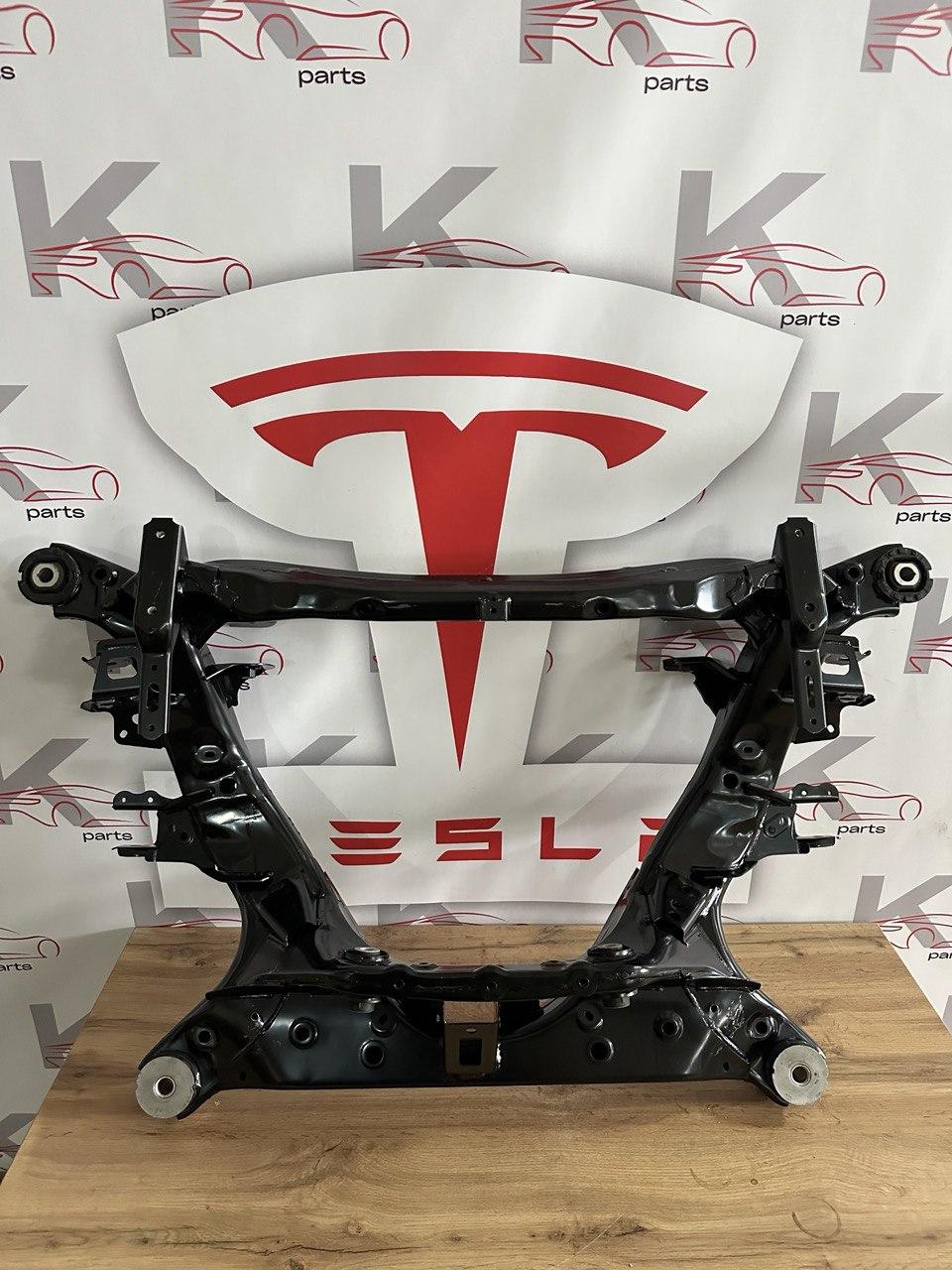 Tesla Model Y задній підрамник 1044580-00-C