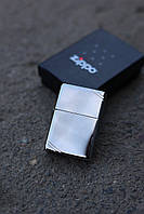 Зажигалка бензиновая Zippo 260 CLASSIC Vintage High Polish Chrome 25.3