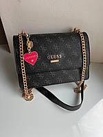 Женская сумка из эко-кожи Guess heart черного цвета молодежная, брендовая сумка через плечо