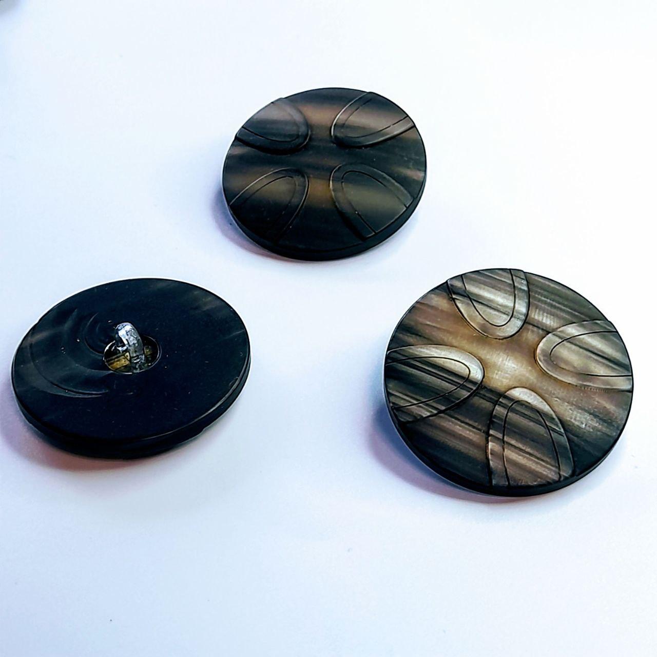 Гудзик сатиновий на ніжці з малюнком сіро-коричневий 34мм, фото 1