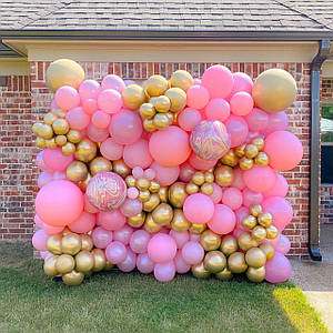 Стіна з кульок Рожево-золота (217 кульок)