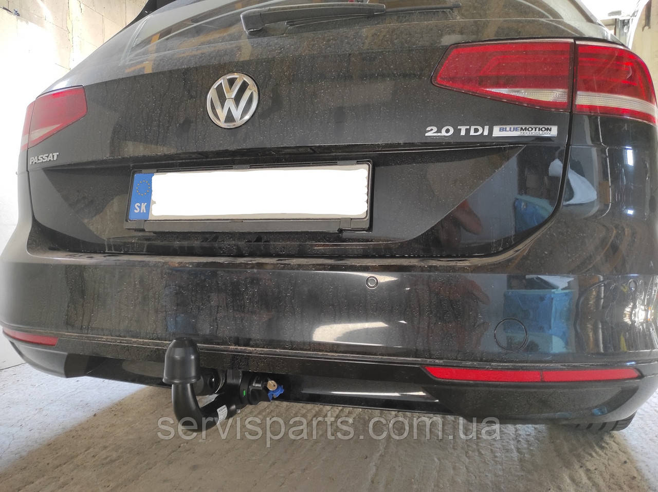 Фаркоп Volkswagen Passat B8 2014- (Фольксваген Пассат Б8) швидкознімний на ключах