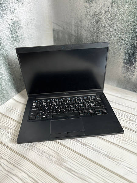 Dell Latitude 7390 Full HD IPS I5 7300U Ram 8 GB SSD 240 GB