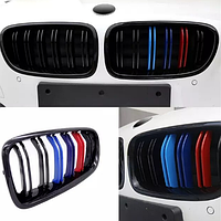 Решетки радиатора BMW F10 Двойные Ноздри БМВ Ф10 Цвет черные с триколором
