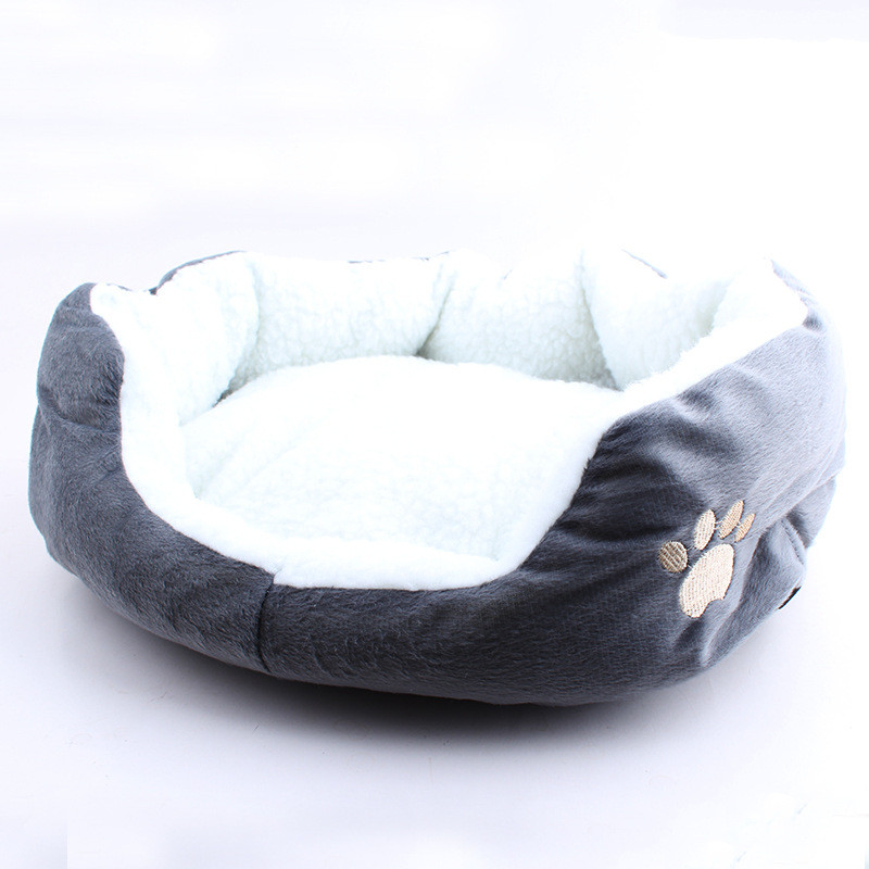 Подушка для котів "Лапка" Pet Style 42×30×12 см Сіра