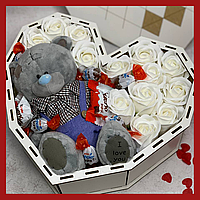 Запоминающийся подарок на 8 марта подарочный бокс Ласковый медвежонок куме маме или девушке с игрушкой