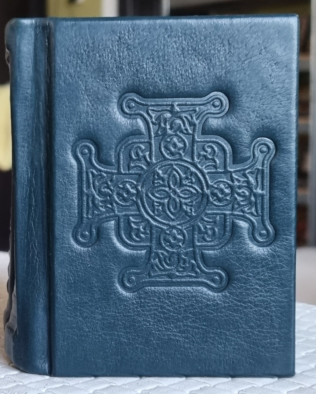 Книга Псалтир кишеньковий в дорогу, оклад шкіра, розмір 8*11,декоративне тиснення по шкірі, крупний шрифт