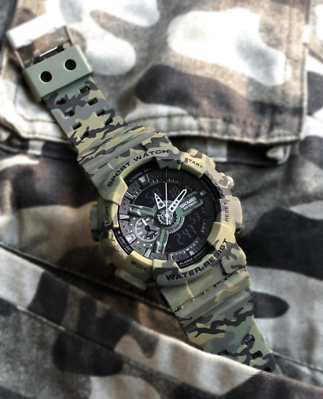 Водонепроницаемые часы армейские камуфляж зеленые электронно