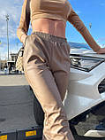 📌 Жіночі шкіряні демісезонні брюки на флісі | Теплі штани джоггери з екошкіри з начосом | Норма, фото 7