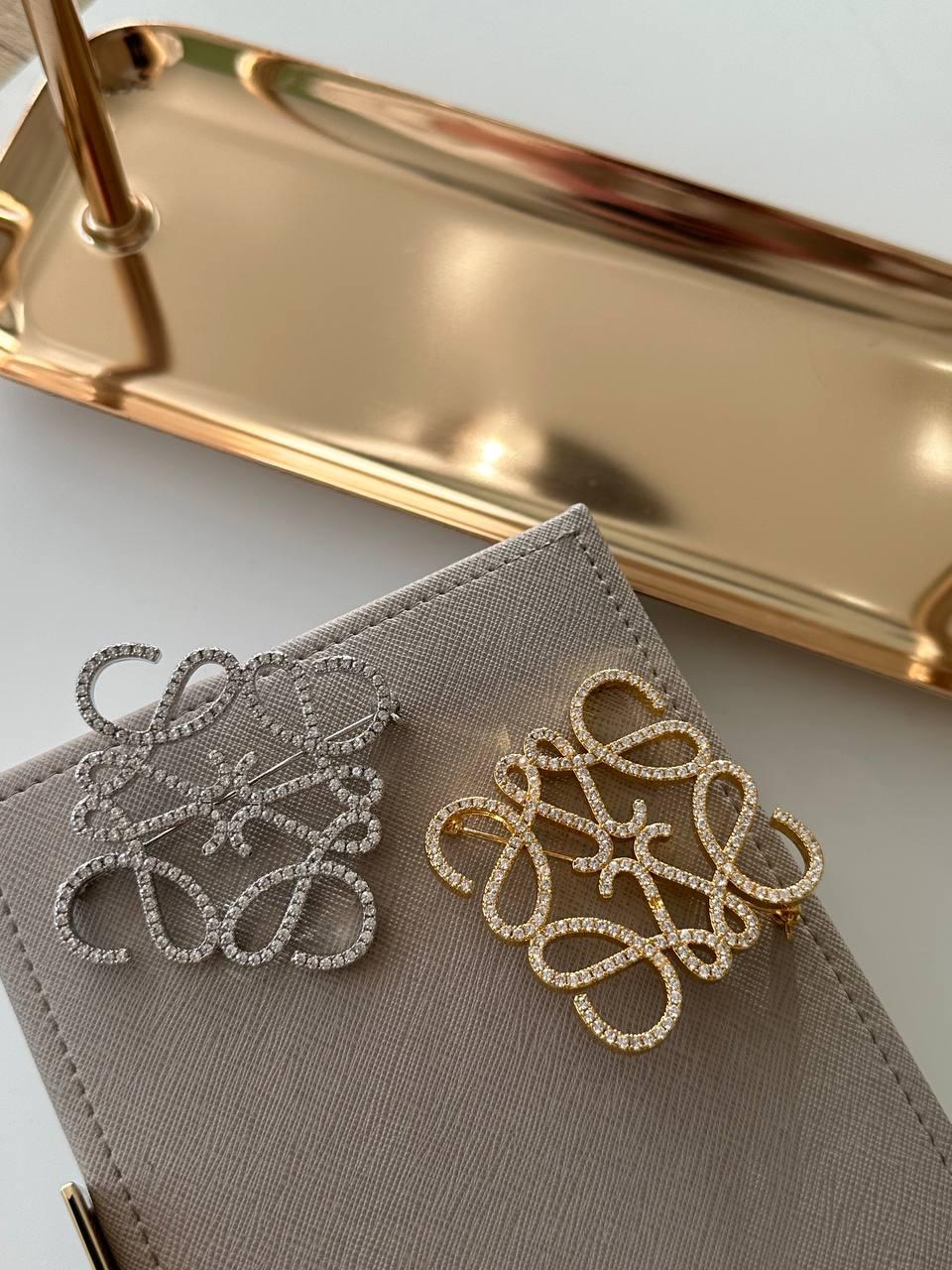 Брошки Loewe