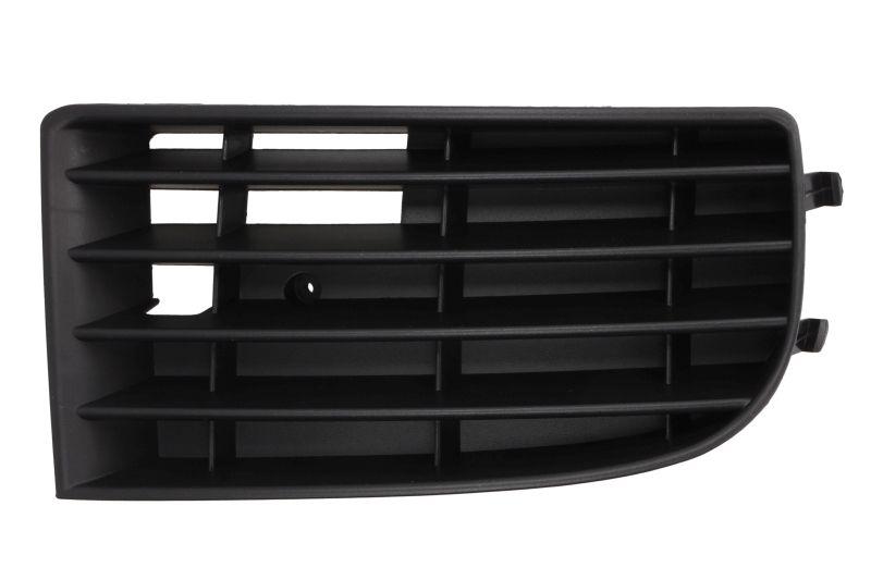 Решітка бампера права VW GOLF V з отвором під протитуманні фару (FPS). 1K0853666B, фото 1
