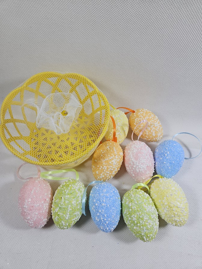 Пасхальний декор у кошику -кольорові яйця з петелькою 6см (пінопласт) 1уп 10шт