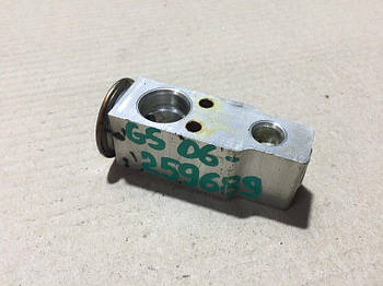 Клапан кондиціонера LEXUS GS350 GS300 06-11 88515-28180