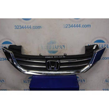 Решітка радіатора HONDA ACCORD CR 13-18 71121-T2A-A01