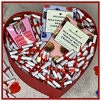 Романтический подарок любимой девушке подарочный бокс Нежное Сердечко, набор на день святого валентина