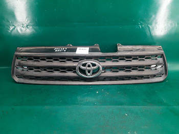 Решітка радіатора TOYOTA RAV4 00-05 53101-42100