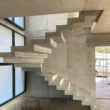 Замовити сходи на 2 поверх "180 градусів"