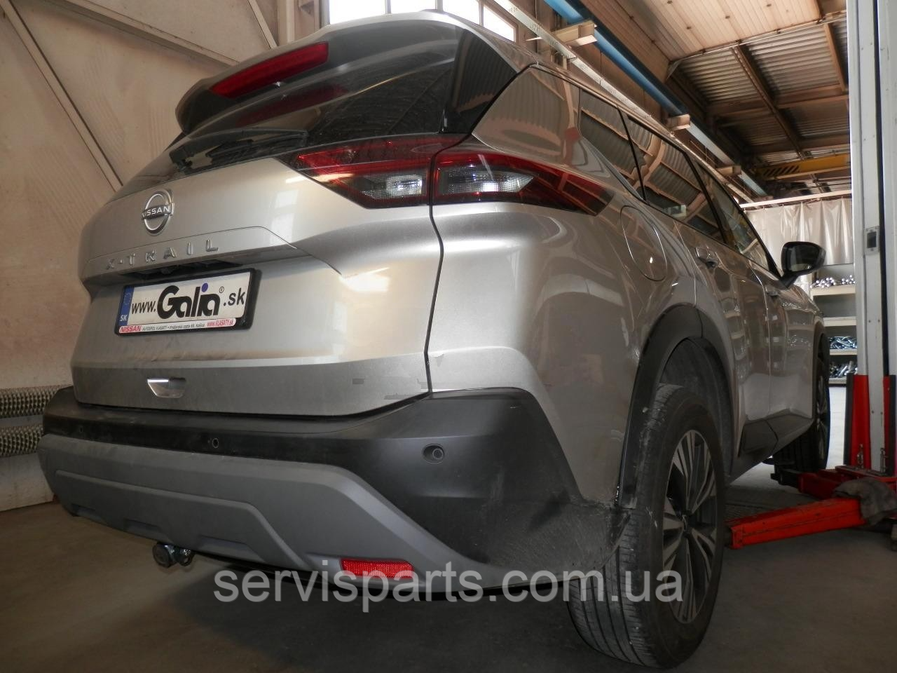 Фаркоп Nissan X-Trail T33 2022- (Nissan Rogue USA) автомат на ручці