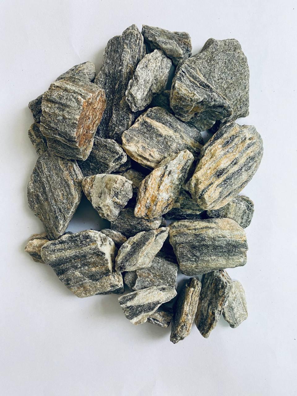 Декоративний камінь — Крихта Гнейс (Кора), фракція 10–30 мм, 10 кг