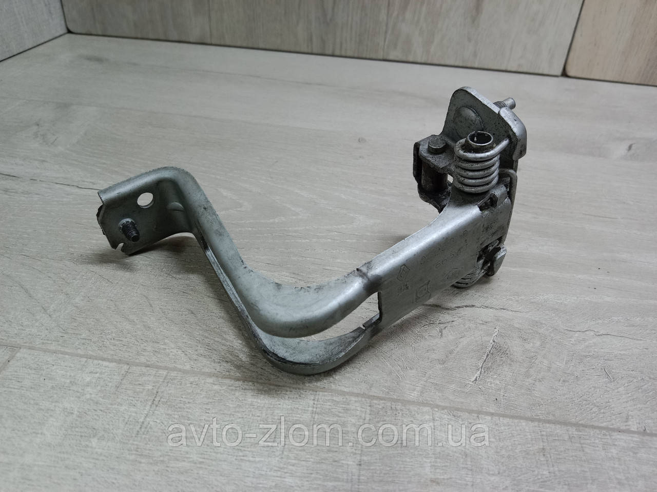 Обмежувач дверей Opel Vivaro, Renault Trafic, Opel Vivaro, Рено Трафік. Задній. 006259D.