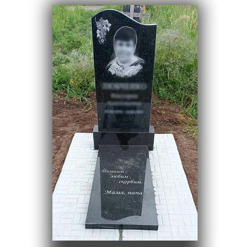 Пам'ятник на могилу із граніту (100*50*5) О-212
