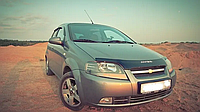 Дефлектор капота (мухобойка) на капот Chevrolet Aveo 2003-2006 (седан) с 2003-2008 (хэтчбек)