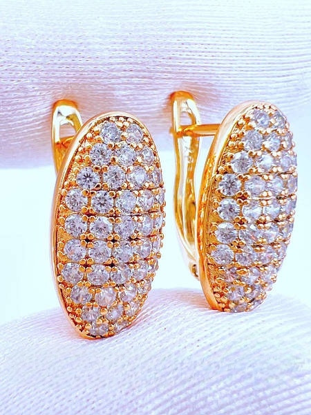 Cережки з камінцями Бренд Xuping Медичне золото 3690