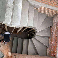 Поворотная лестница расчет нагрузки 180 градусов