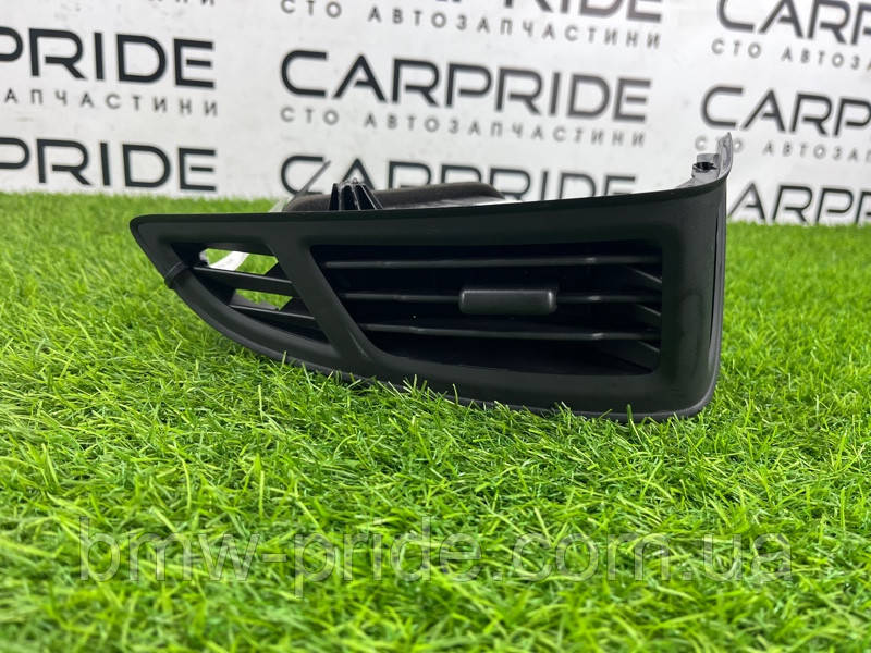 Дефлектор повітроводу FORD Focus 3 2.0 2015 прав. (б/у)