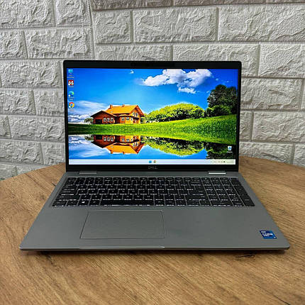 Б/в Ультрабук Dell Latitude 5520 15.6" 1920x1080| Core i7-1185G7| 16 GB RAM| 512 GB SSD| Iris Xe, фото 1