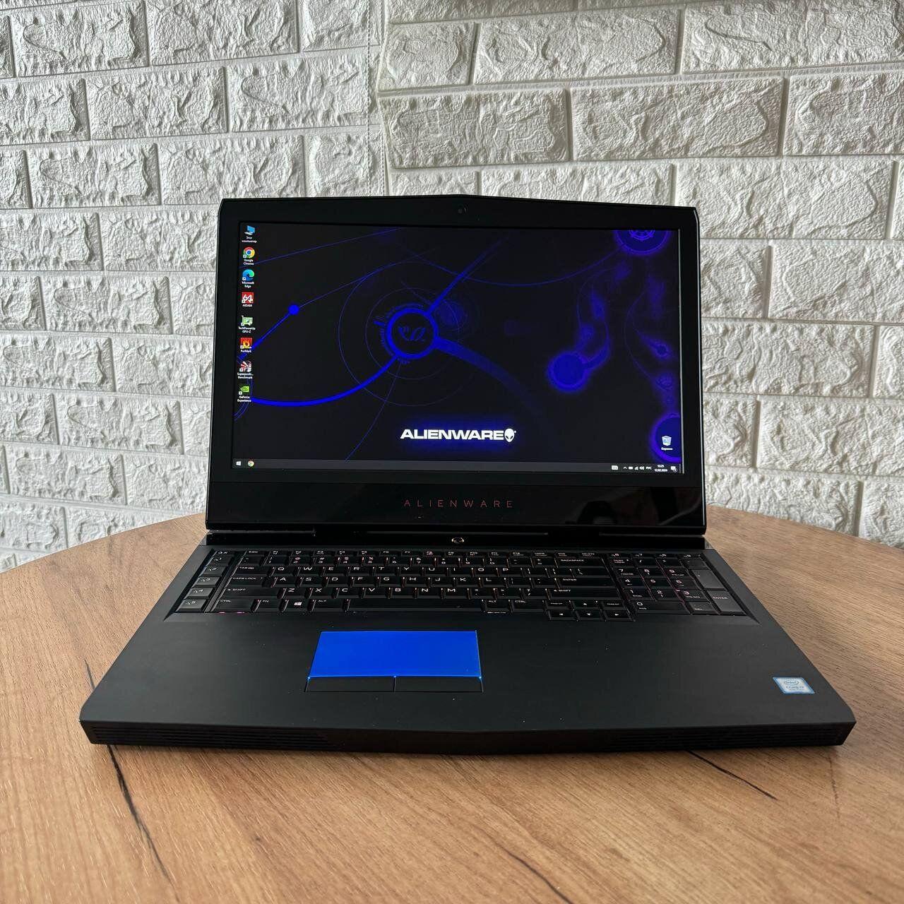 Б/в Ігровий ноутбук Dell Alienware 17 R5 17.3" 1920x1080| i7-8750H| 16GB RAM| 128GB SSD+1000GB HDD| GTX 1060 6GB
