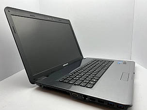 Б/в Ноутбук Medion Akoya P7624 17.3" 1600x900| Core i5-2450M| 4 GB RAM| 750 GB HDD| GeForce GT 630M 1GB| Без АКБ, фото 3