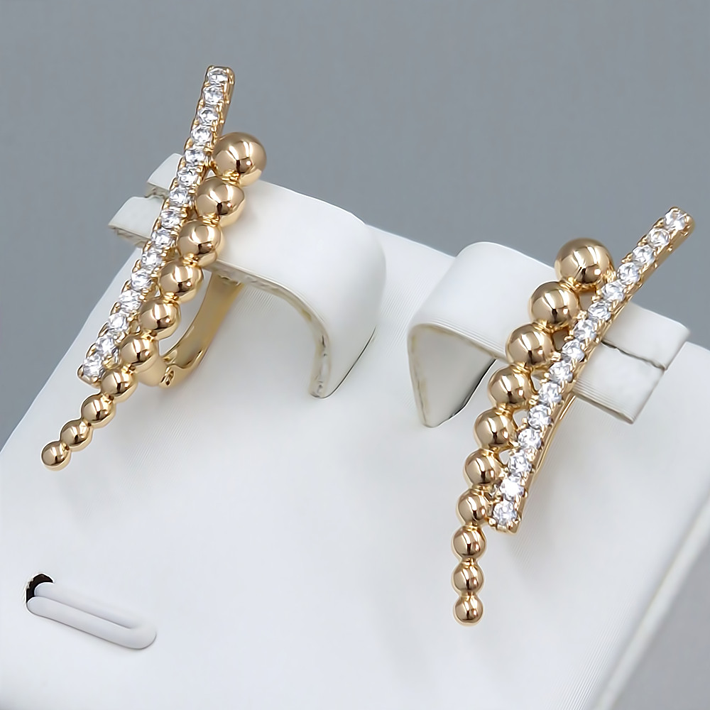 Сережки ХР. Позолота 18К. Камені: білий циркон. Довжина: 31 мм. Ширина: 6 мм.